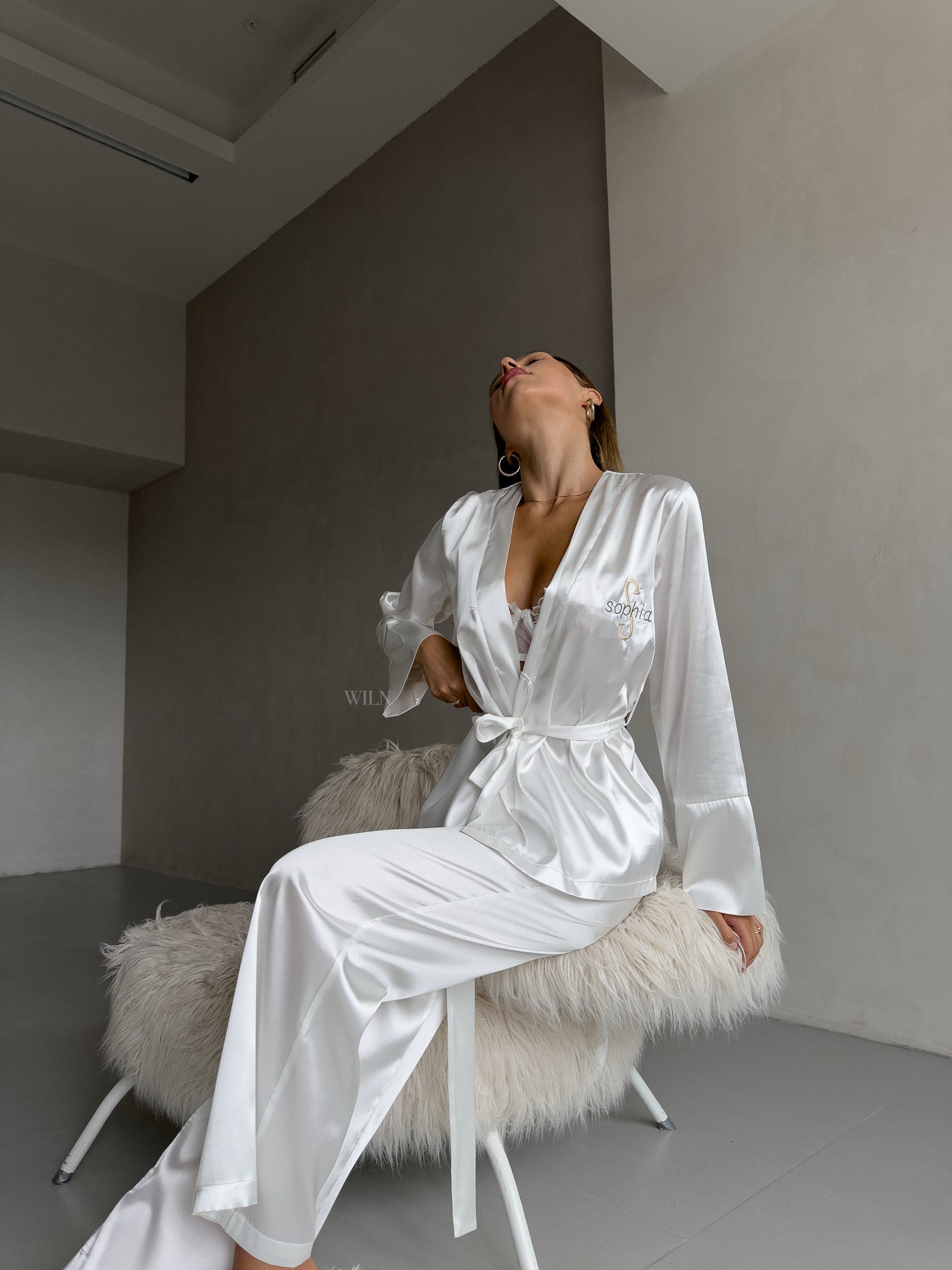 ELEGANCE 2 Piece Luxurious Satin Lounge Set